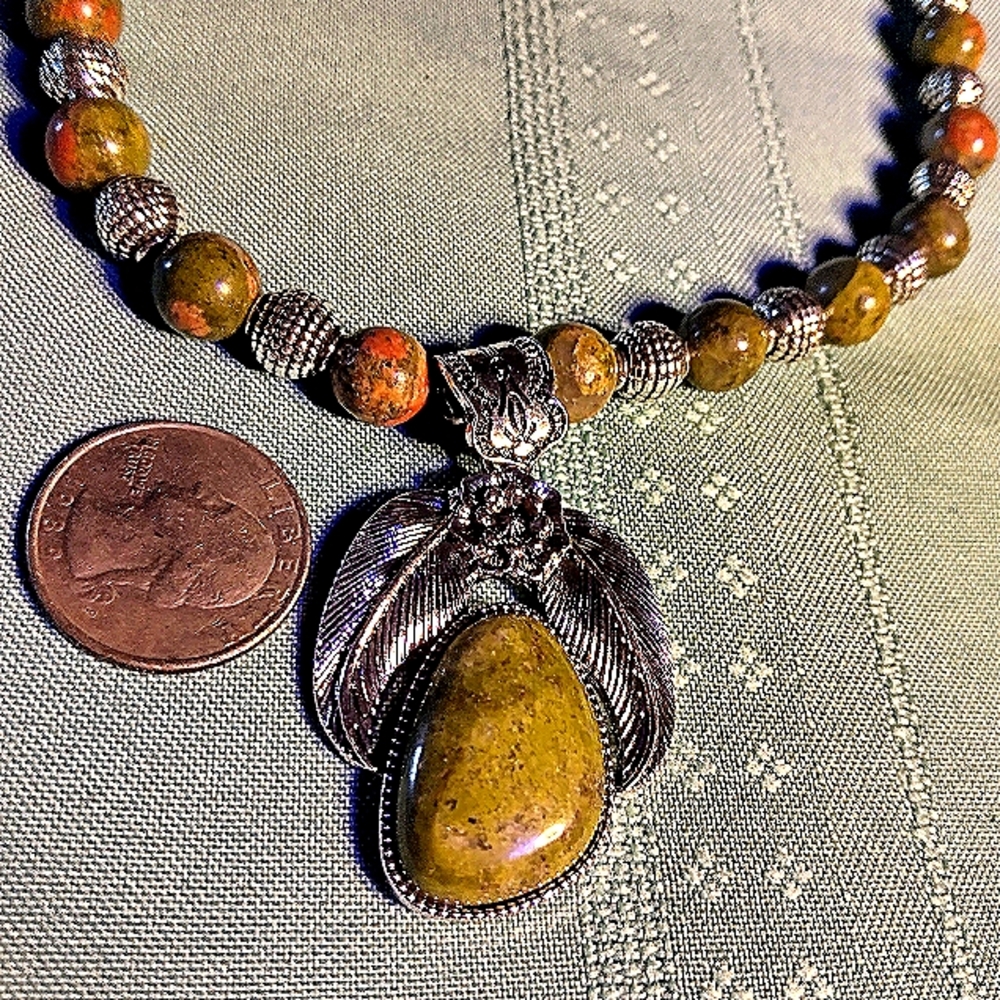 UNAKITE AND SILVER BEADED 18 INCH NECKLACE. (NC-44216)